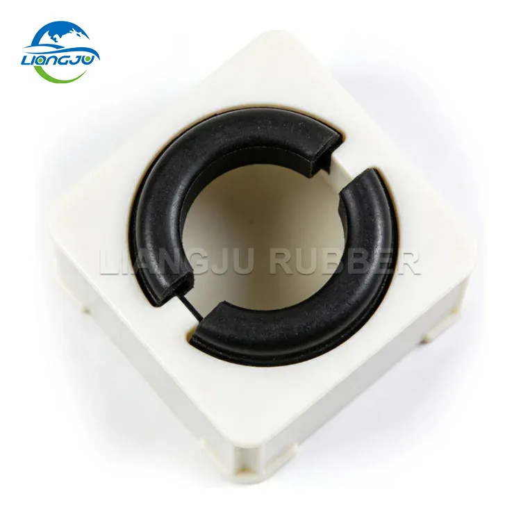 Delade gummigenomföringar